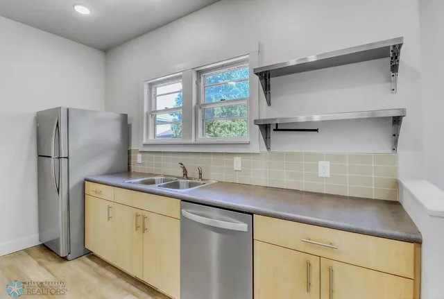 $255,900 | 1036 12th Street North, Fargo, ND 58102