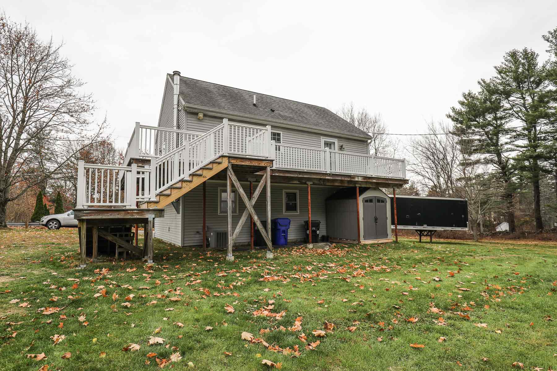 134 Dracut Road Hudson, NH 03051 - Photo 2 of 28
