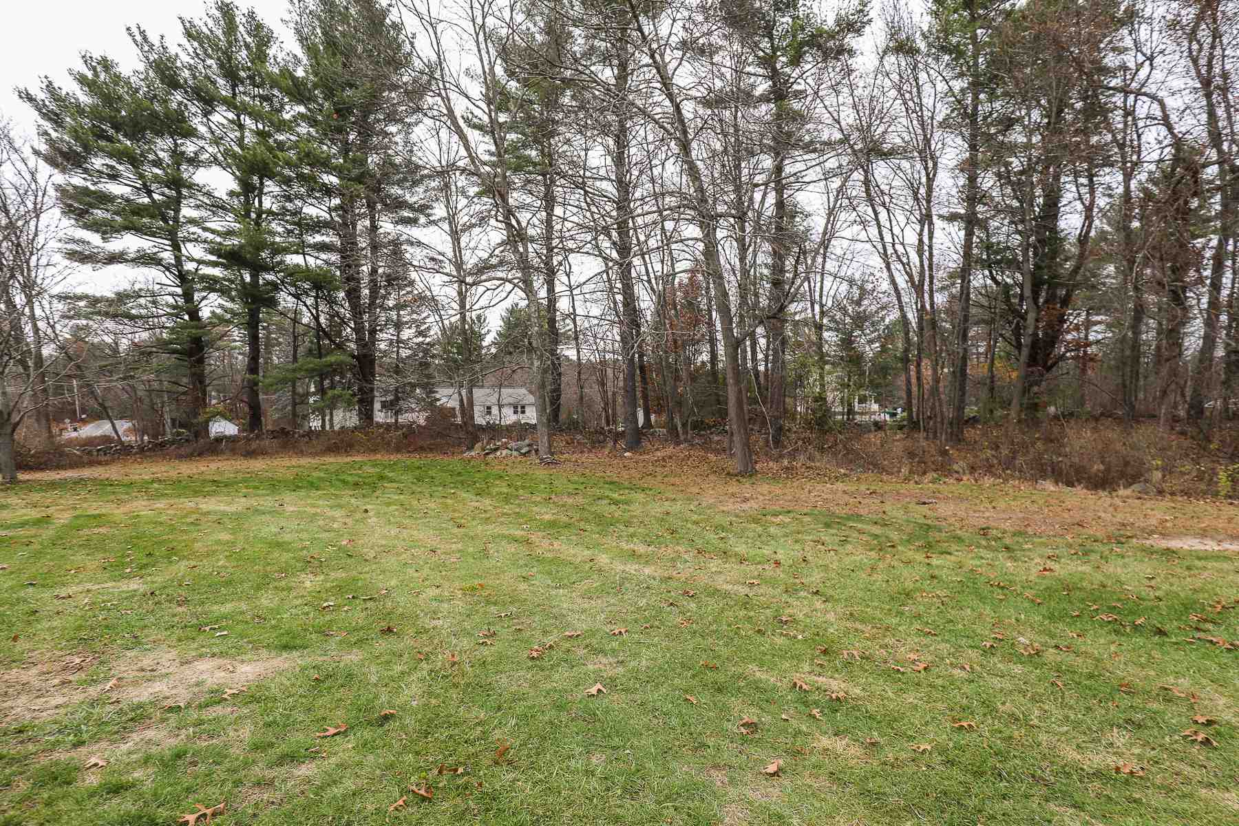 134 Dracut Road Hudson, NH 03051 - Photo 9 of 28