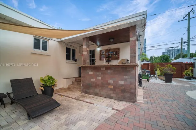$1,100,000 | 3715 Southwest 29th Street, Miami, FL 33134