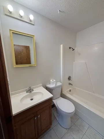 $249,999 | 2109 Mallard Drive, Mahomet, IL 61853