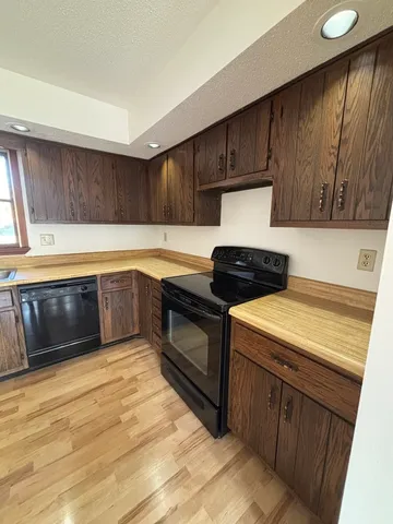 $249,999 | 2109 Mallard Drive, Mahomet, IL 61853