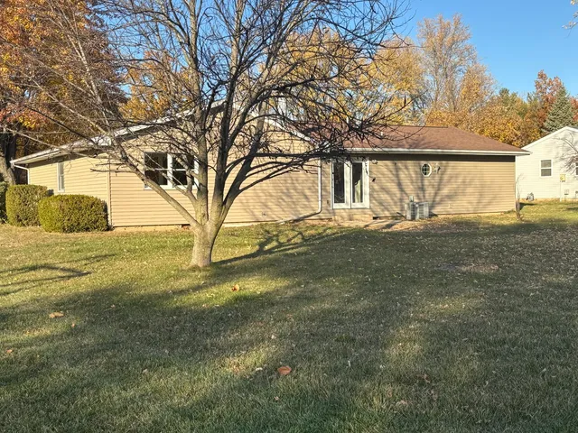 $249,999 | 2109 Mallard Drive, Mahomet, IL 61853