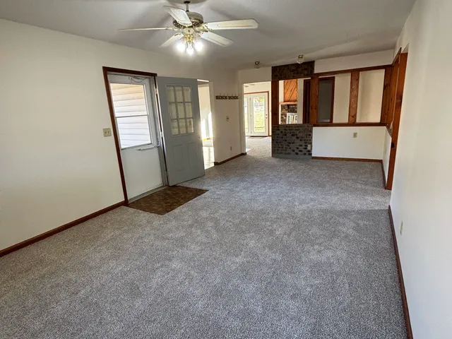 $249,999 | 2109 Mallard Drive, Mahomet, IL 61853