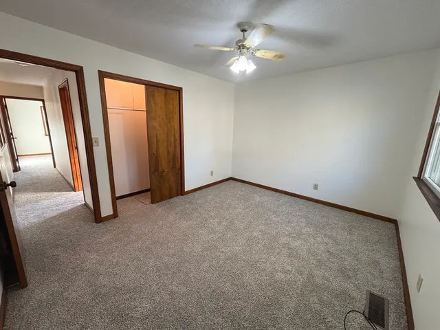 $249,999 | 2109 Mallard Drive, Mahomet, IL 61853