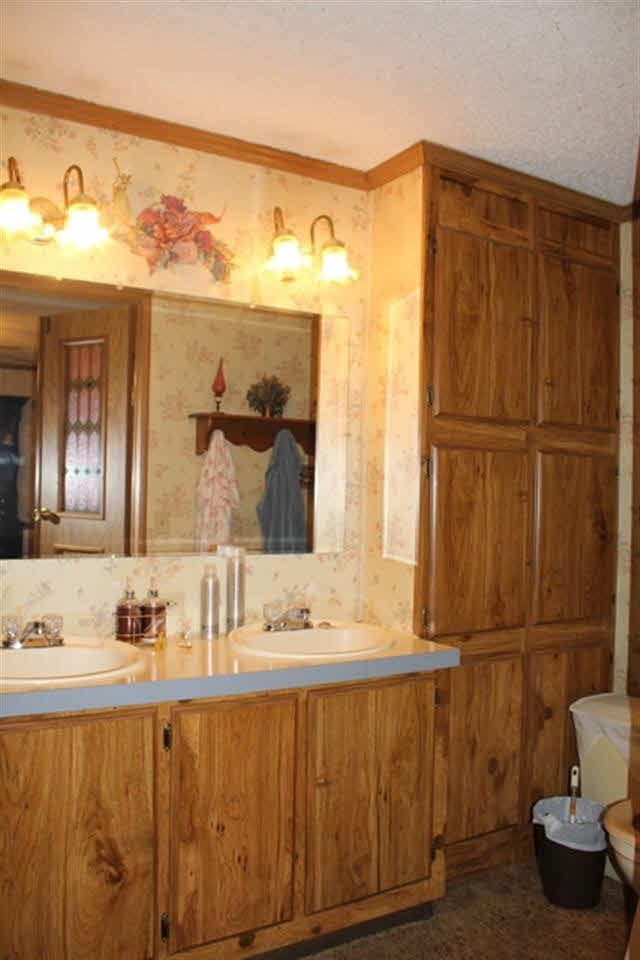 82 East Levi Lee Road Warsaw, IN 46582 - Photo 16 of 19 Gallery Image 16