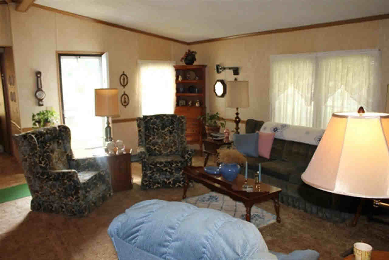 82 East Levi Lee Road Warsaw, IN 46582 - Photo 8 of 19 Gallery Image 8