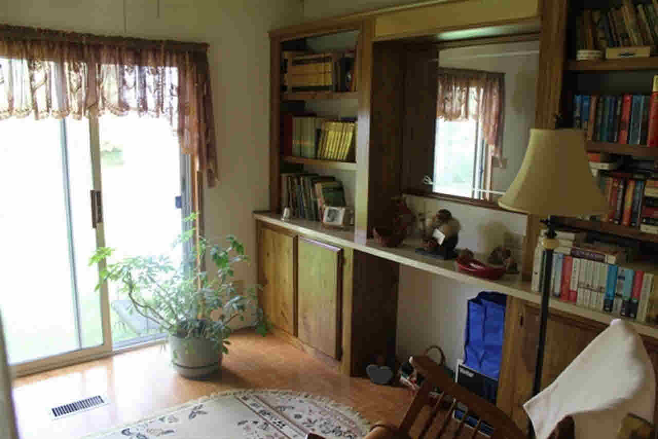 82 East Levi Lee Road Warsaw, IN 46582 - Photo 9 of 19 Gallery Image 9