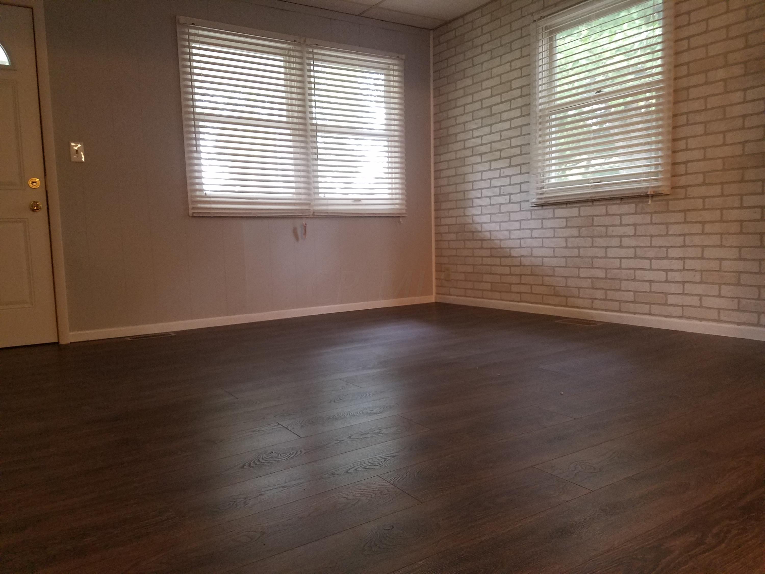 568 Stockbridge Road Columbus, OH 43207 - Photo 4 of 7