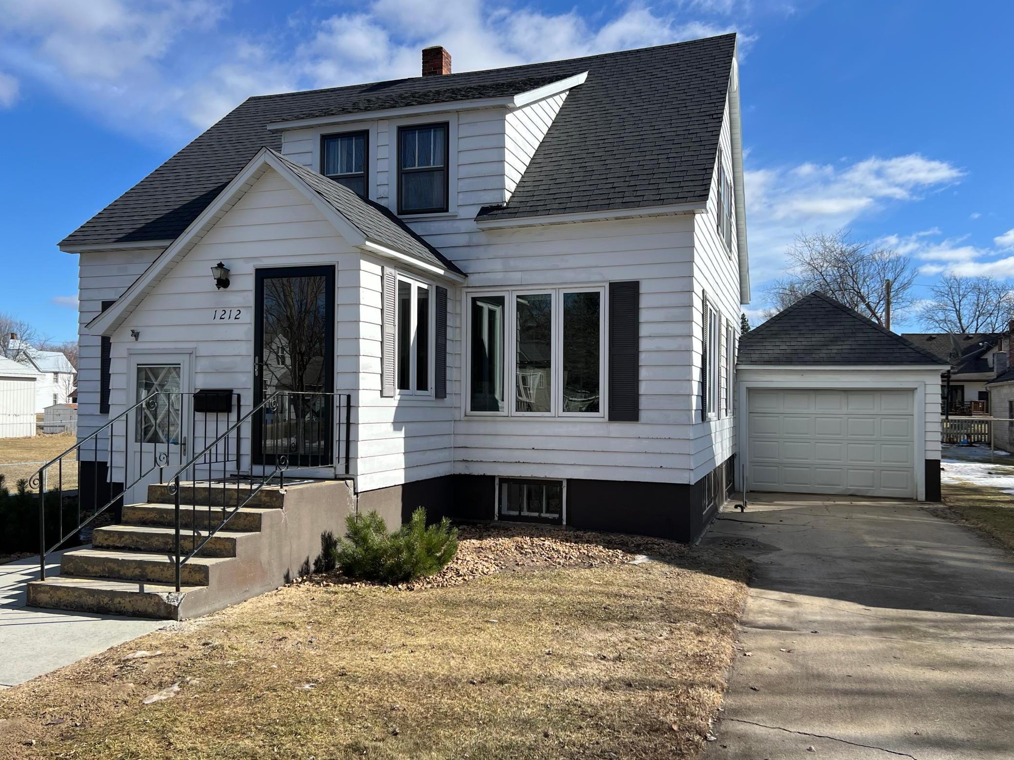 1212 1st Street Southwest Wadena, MN 56482 - Photo 3 of 22