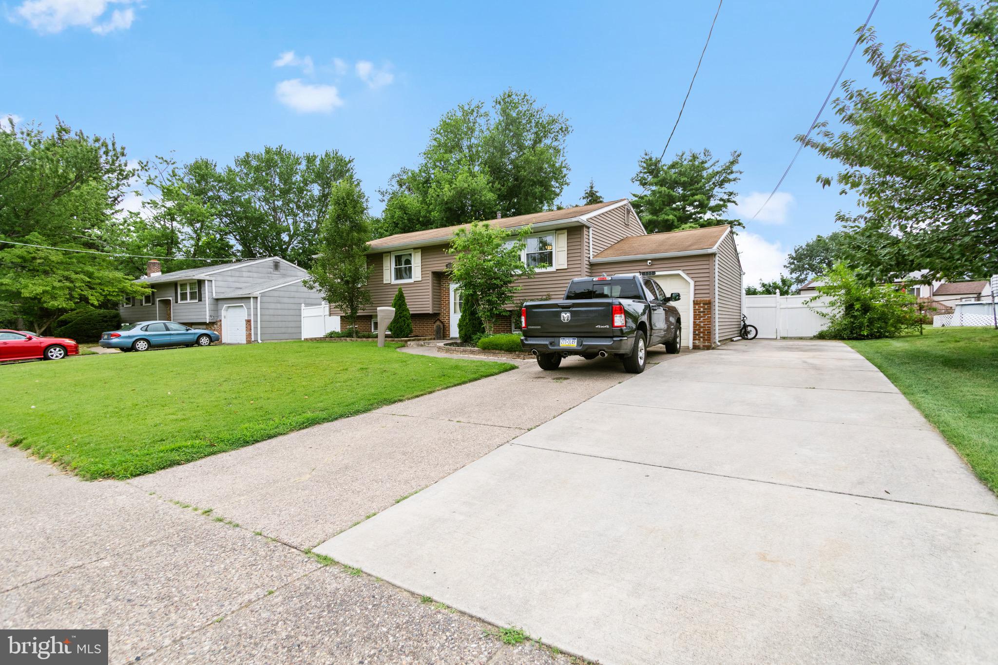 133 Kelly Driver Road Clementon, NJ 08021 - Photo 2 of 25