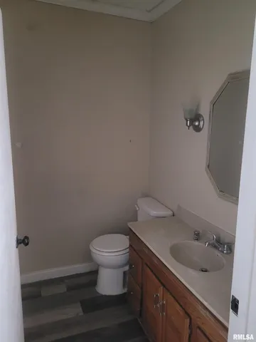 $137,000 | 10270 North Reynolds Lane, Mount Vernon, IL 62864