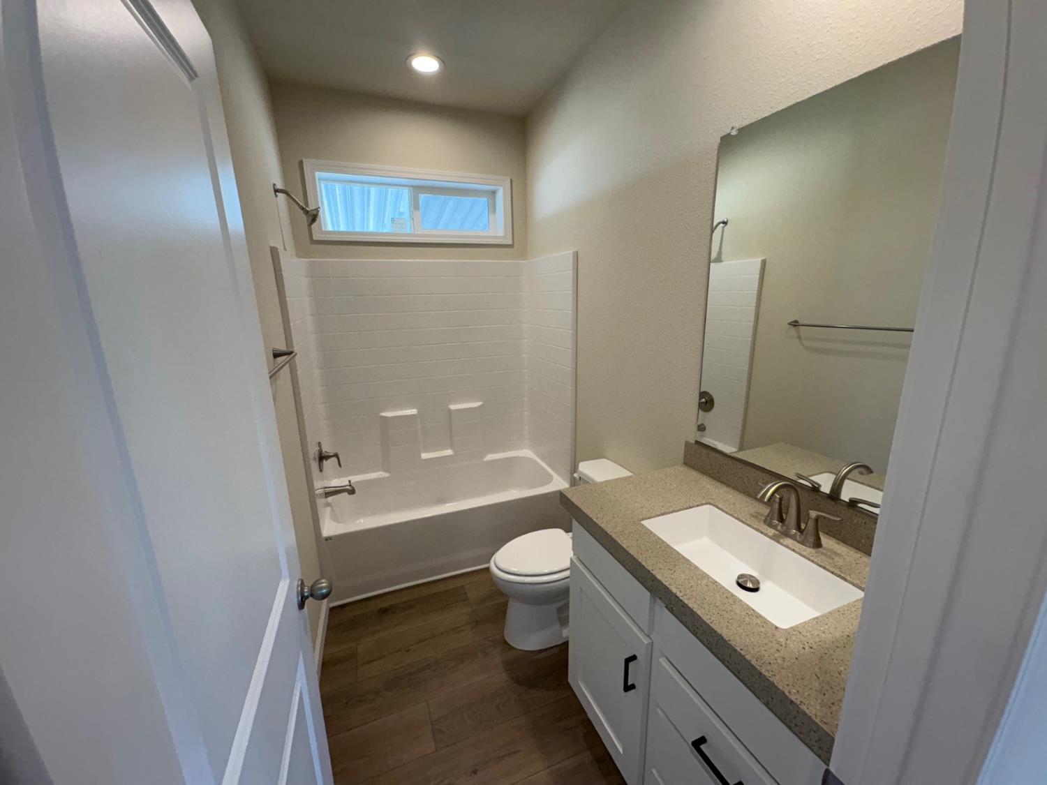 Undisclosed Address Medford, OR 97501 - Photo 5 of 12