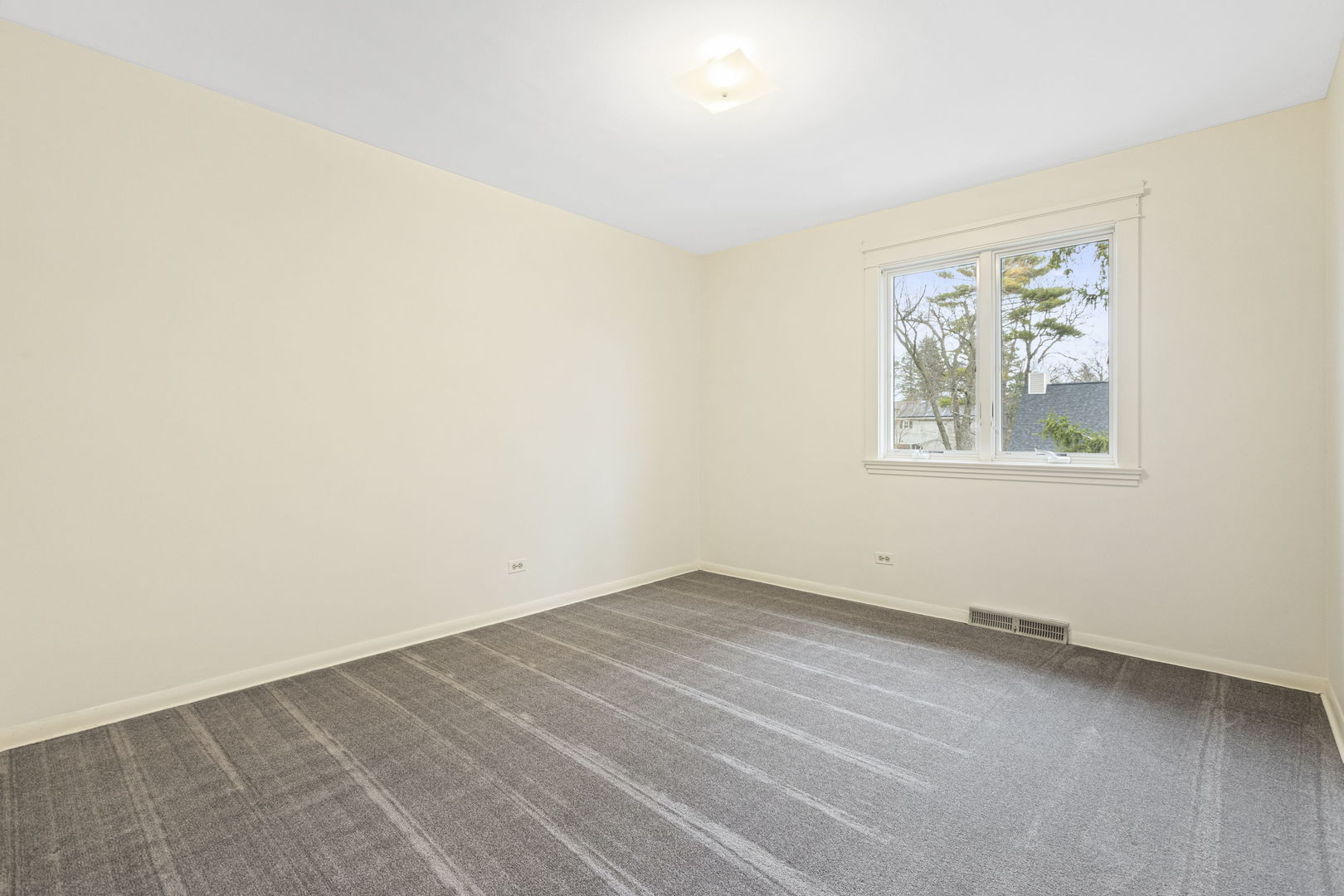 912 Revere Road Glenview, IL 60025 - Photo 25 of 35 Gallery Image 25