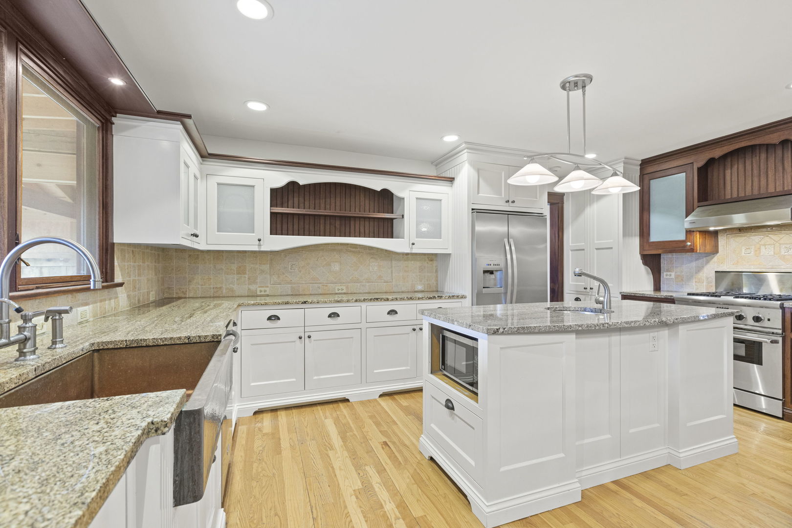 912 Revere Road Glenview, IL 60025 - Photo 7 of 35 Gallery Image 7