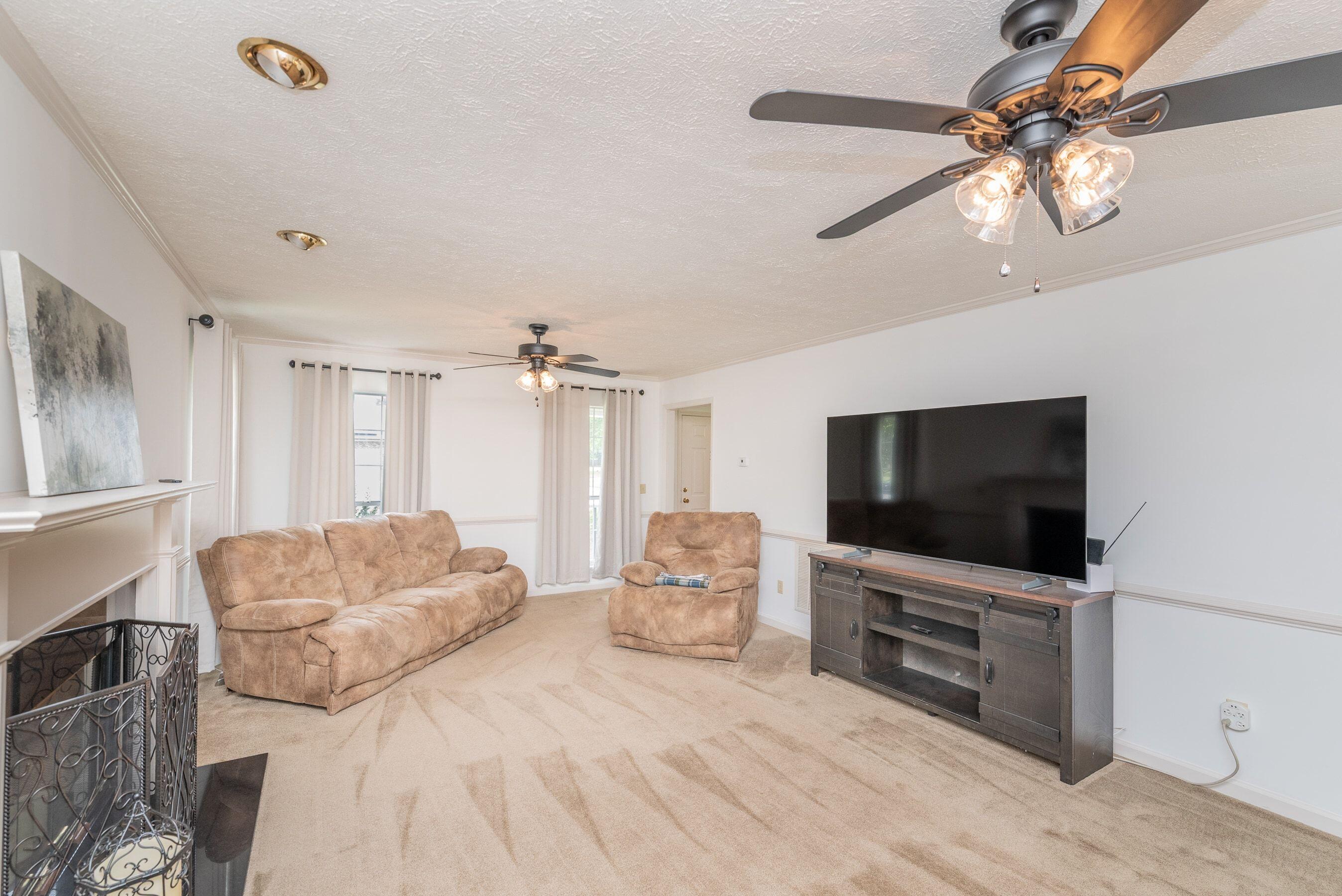 313 East Hedge Road Aiken, SC 29801 - Photo 8 of 48