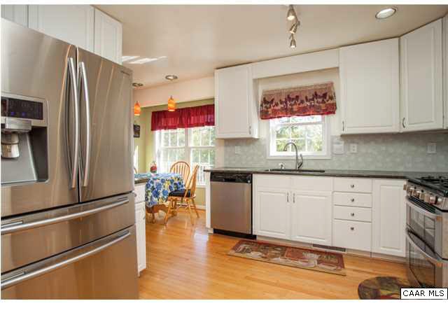 21 Hatchechubee Road Palmyra, VA 22963 - Photo 3 of 17 Beautiful kitchen with granite counter tops & stainless appliances. Large pantry & nice cabinets.