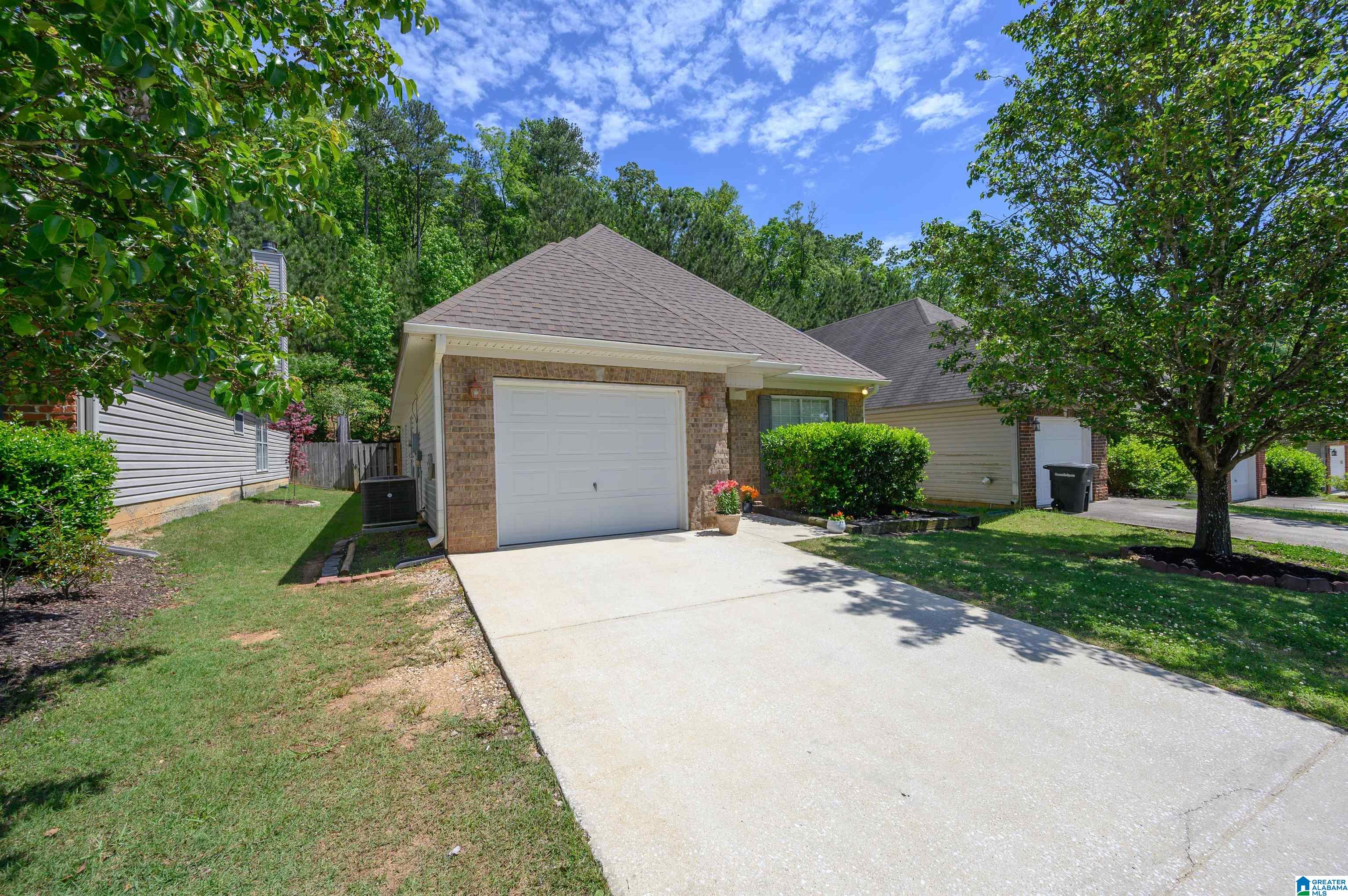 4076 Forest Lakes Road Sterrett, AL 35147 - Photo 2 of 48