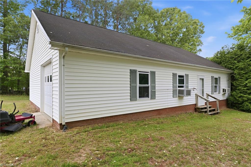 851 Case School Road Mayodan, NC 27027 - Photo 38 of 50 Large shop