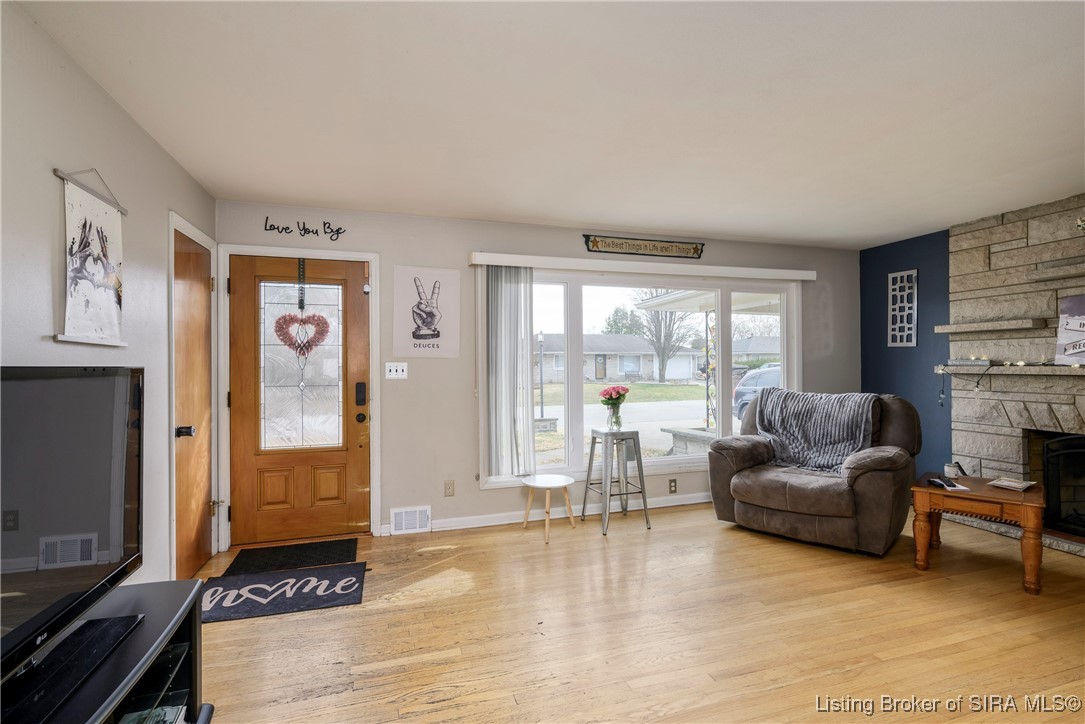 511 Windemere Road Clarksville, IN 47129 - Photo 5 of 22