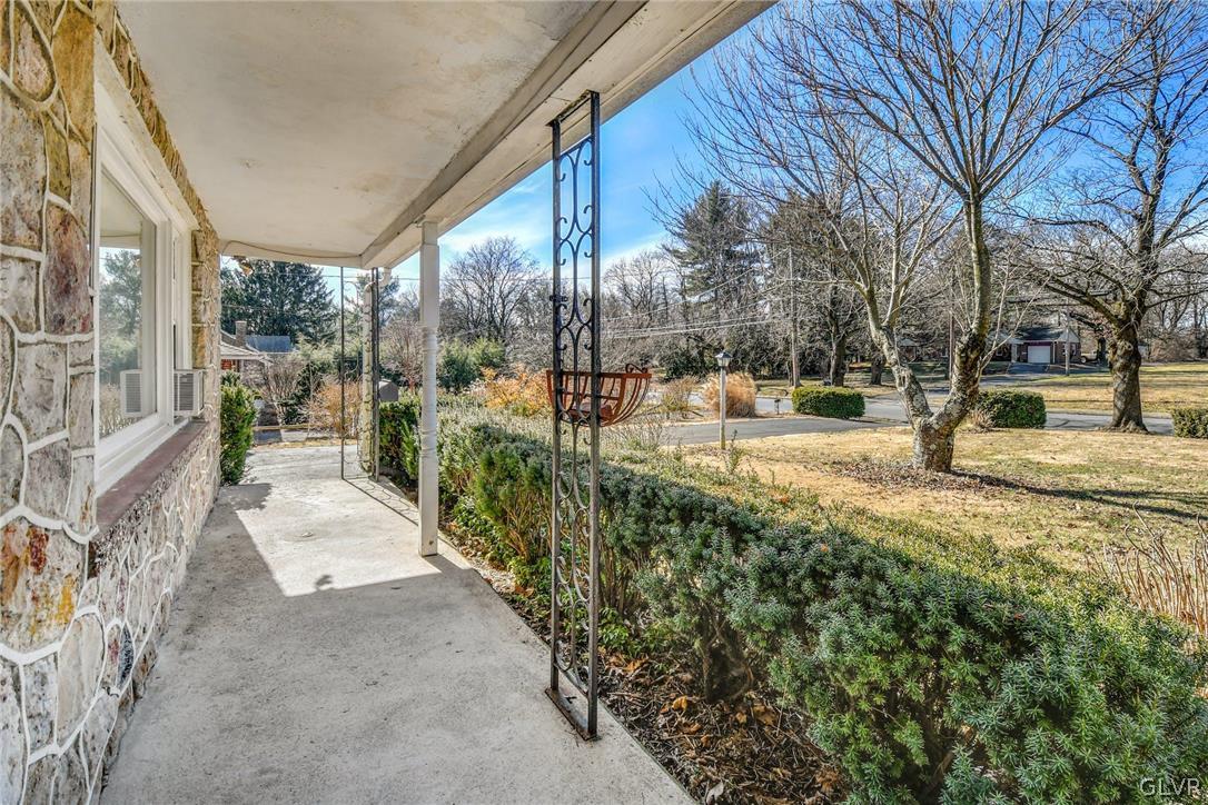 1434 Kelchner Road Bethlehem, PA 18018 - Photo 3 of 17 Gallery Image 3