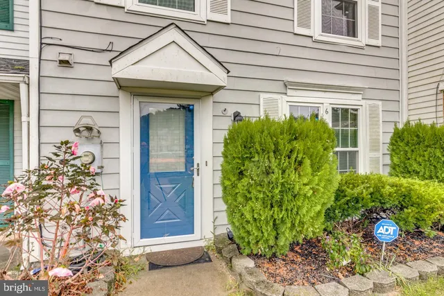 $2,550 | 6 Victoria Manor Court, Sicklerville, NJ 08081