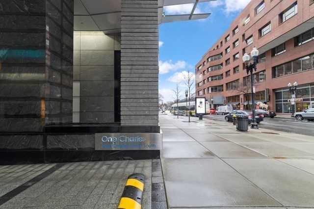 $865,000 | 1 Charles Street South, Unit 1507, Boston, MA 02116