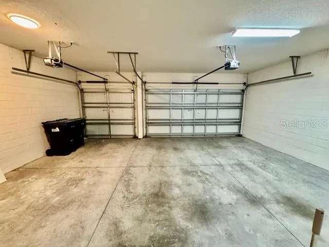 a view of a garage