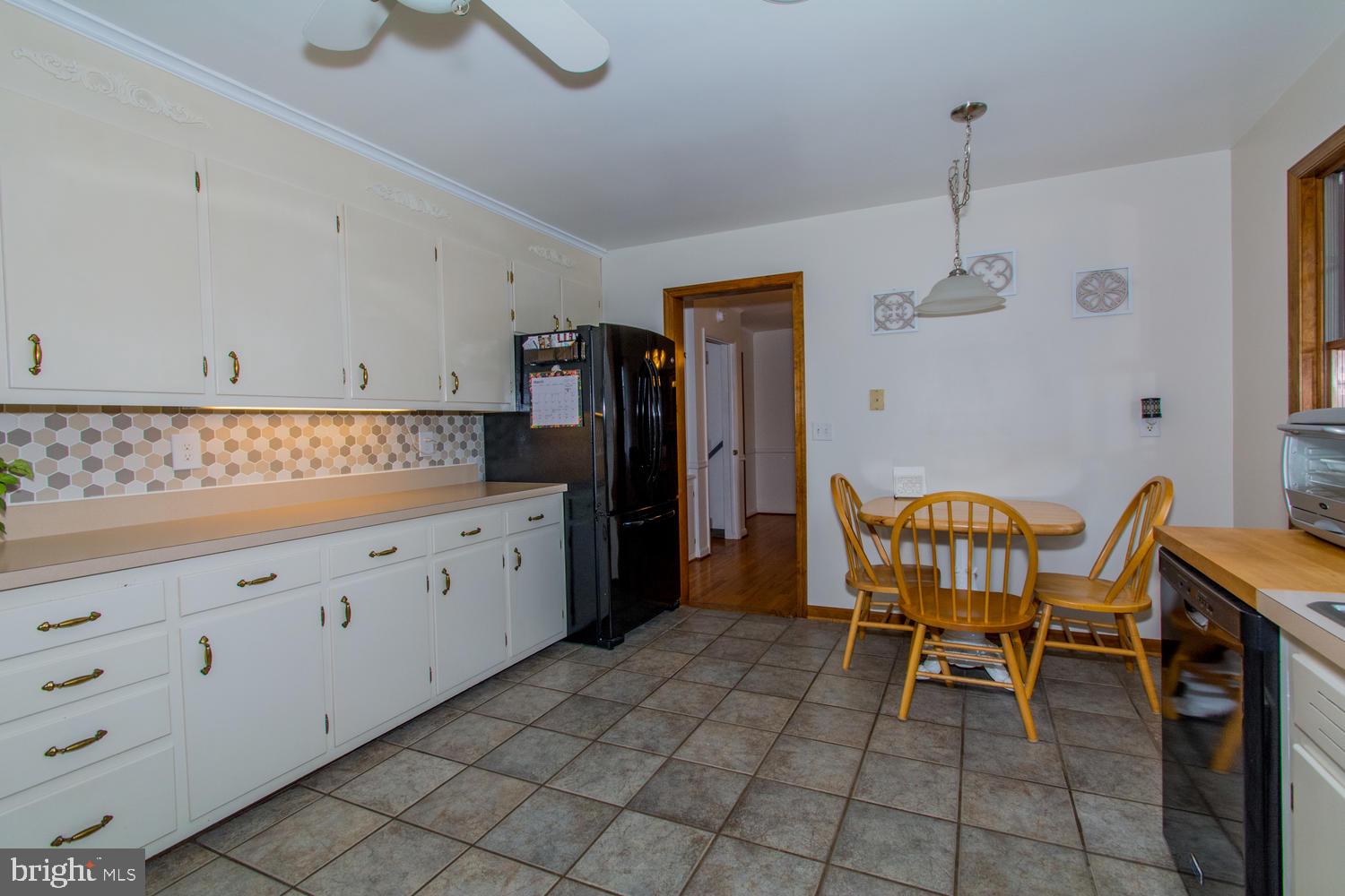 614 Blankner Road Sykesville, MD 21784 - Photo 11 of 55 Gallery Image 11