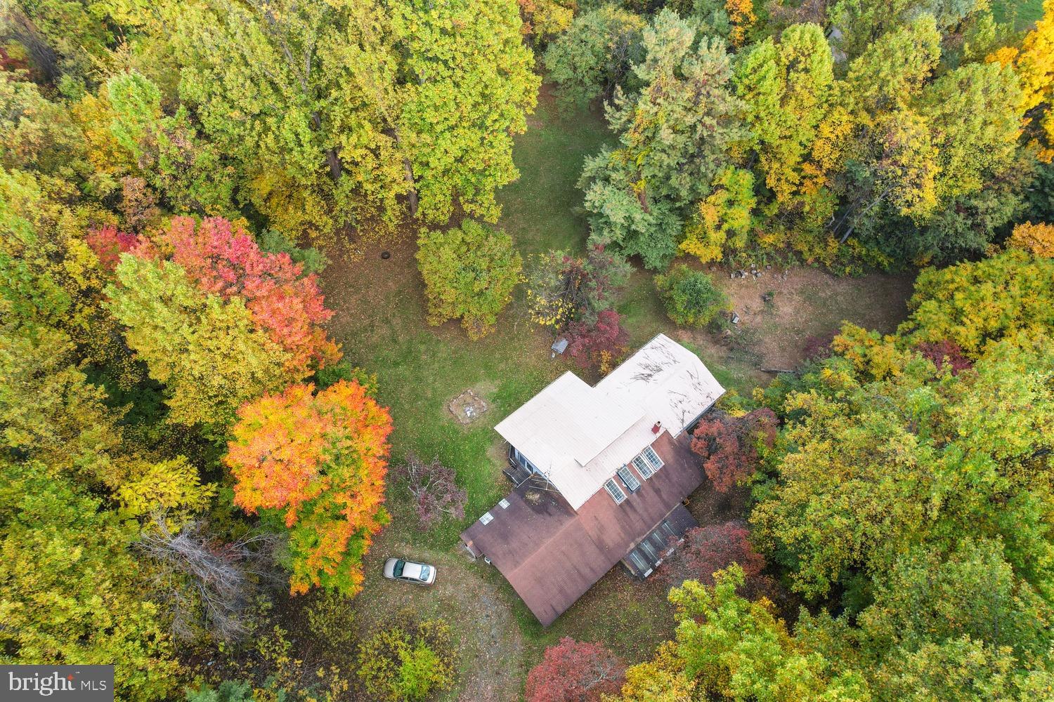 13138 Mt Paran Church Road Linden, VA 22642 - Photo 23 of 33 an aerial view of a house with swimming pool and lawn chairs