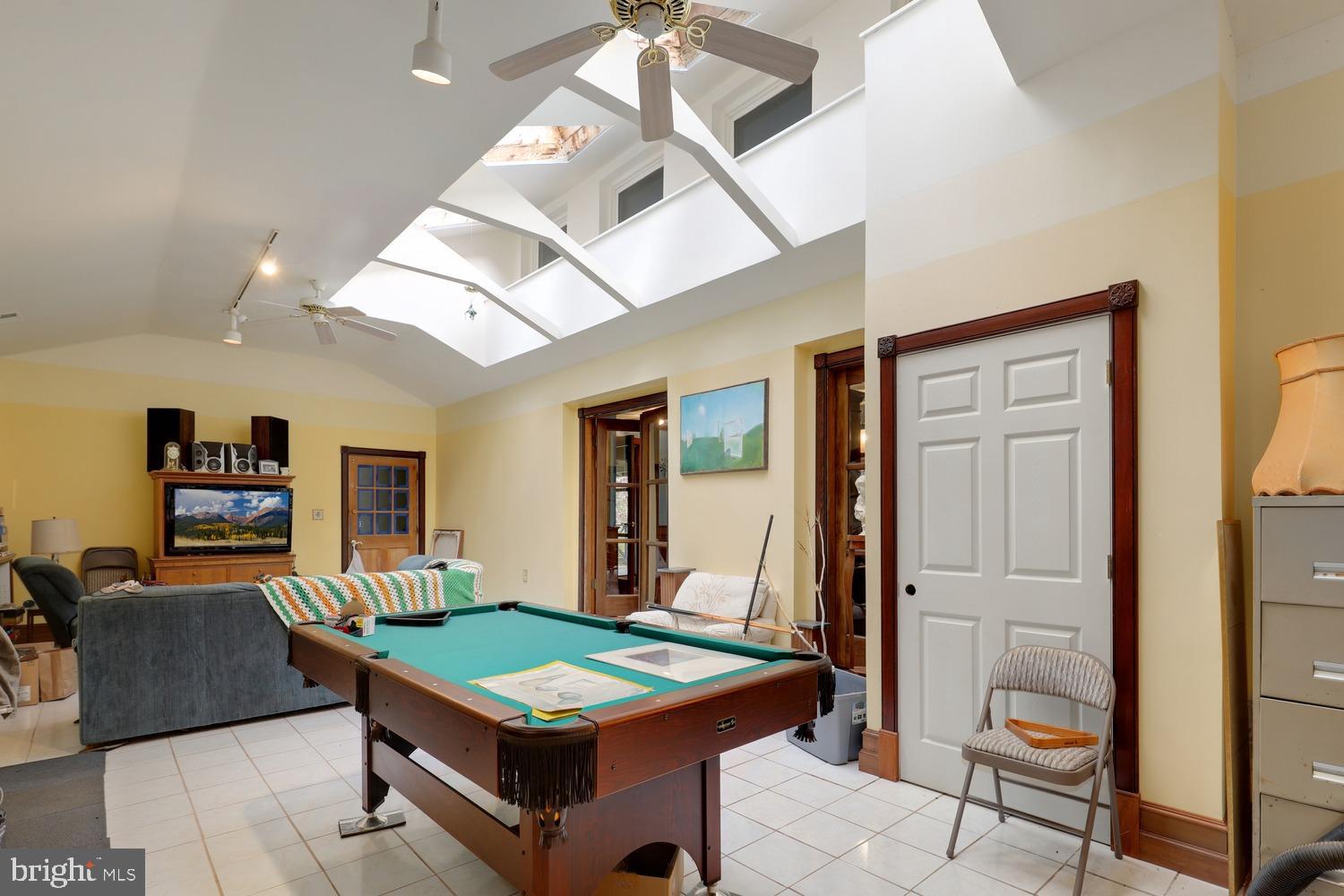 13138 Mt Paran Church Road Linden, VA 22642 - Photo 5 of 33 a room with furniture and window