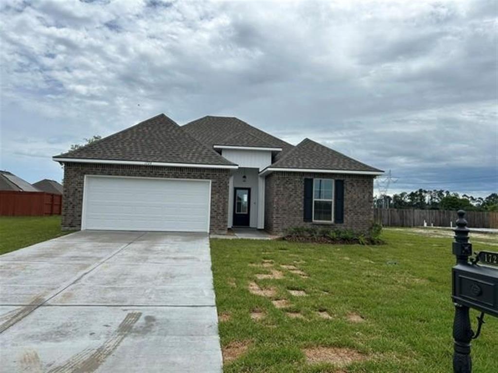1724 Asbury Road Lake Charles, LA 70611 - Photo 1 of 14