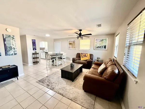 $2,100 | 436 Jennifer Jean Drive, Baton Rouge, LA 70808