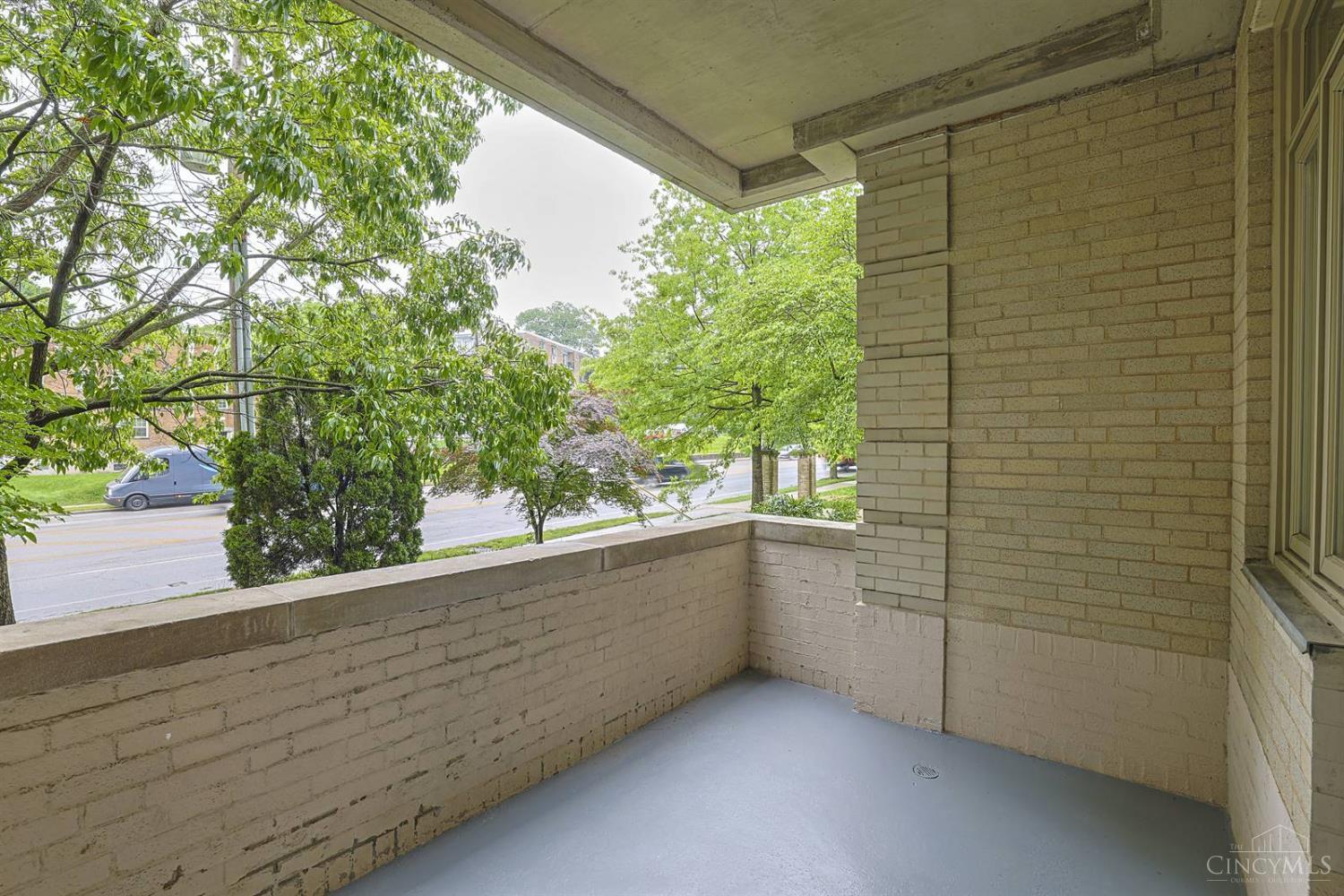 2378 Madison Road, Unit E1C Cincinnati, OH 45208 - Photo 27 of 37