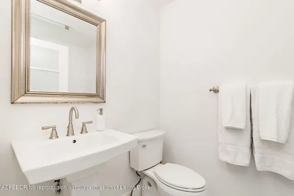 $8,800 | 234 Nottingham Boulevard, West Palm Beach, FL 33405