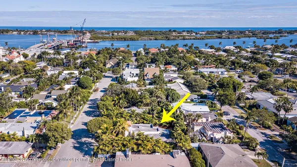 $8,800 | 234 Nottingham Boulevard, West Palm Beach, FL 33405