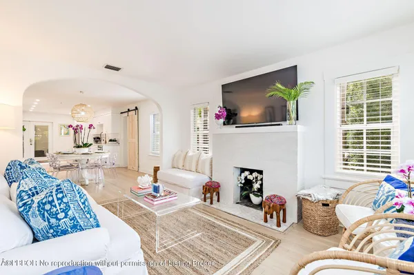 $8,800 | 234 Nottingham Boulevard, West Palm Beach, FL 33405