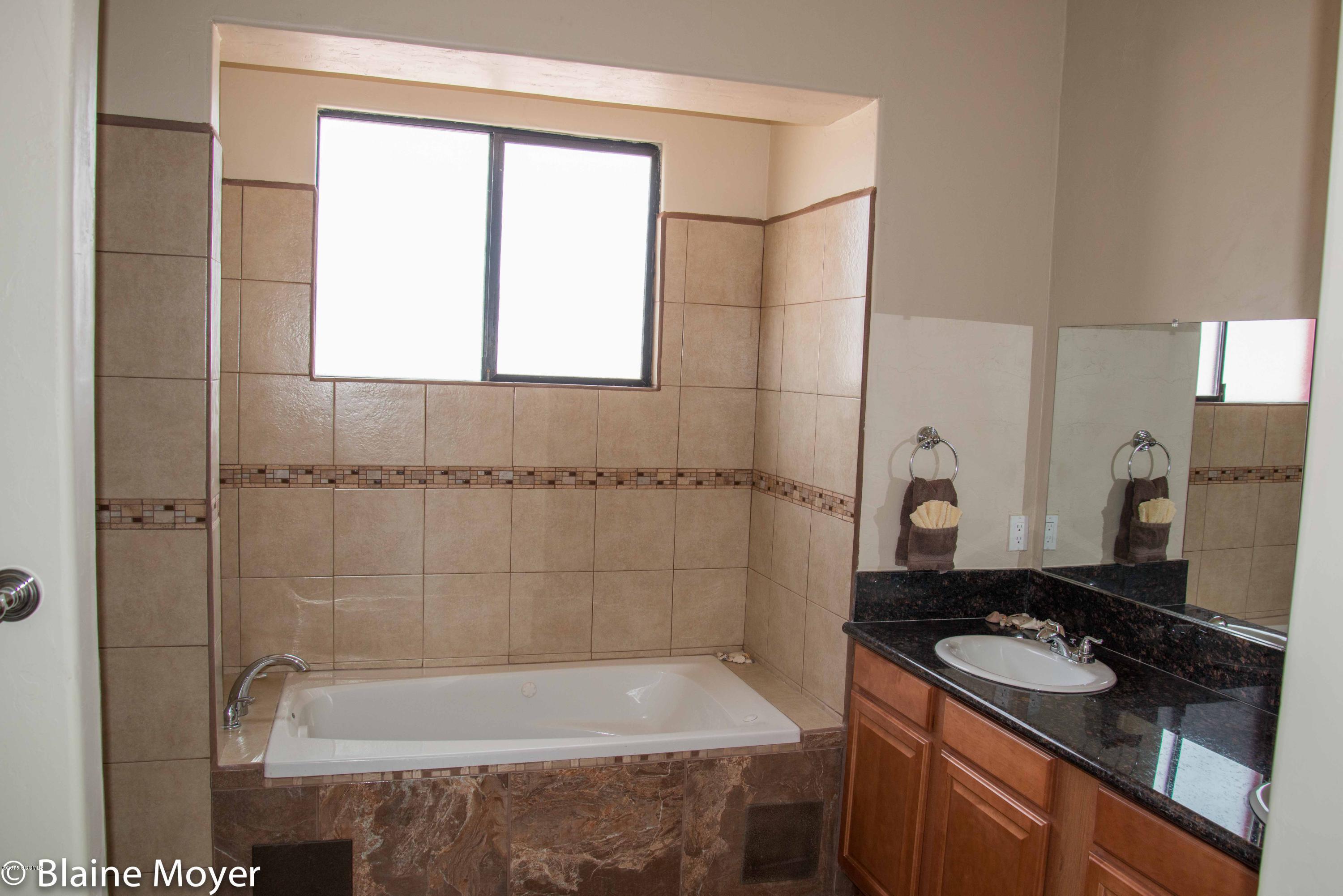 1143 King Lane Rio Rico, AZ 85648 - Photo 19 of 23