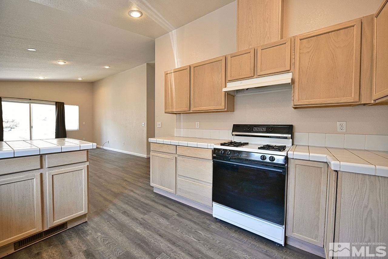 1555 Roma Court Reno, NV 89523 - Photo 8 of 25 Photo 12