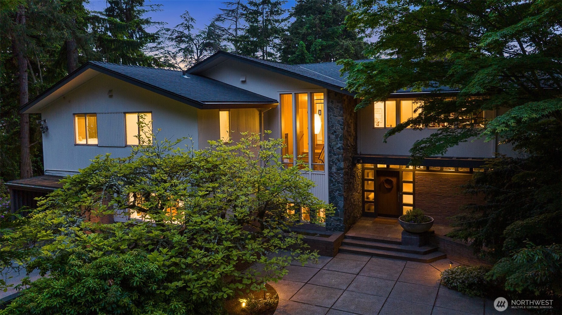 2700 Southwest 156th Street Burien, WA 98166 - Photo 1 of 39