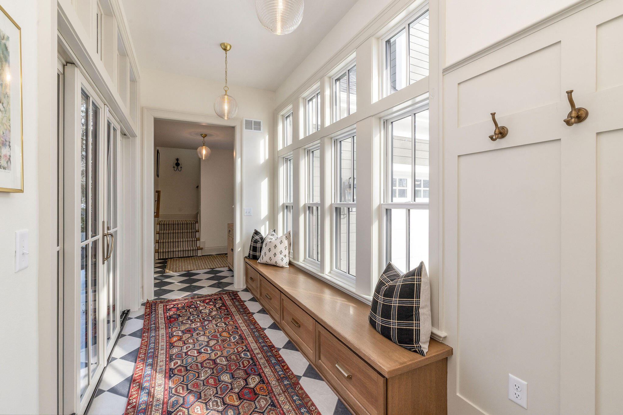 545 Wisconsin Avenue Delafield, WI 53018 - Photo 20 of 24 Large window seat and walk-in coat closet.