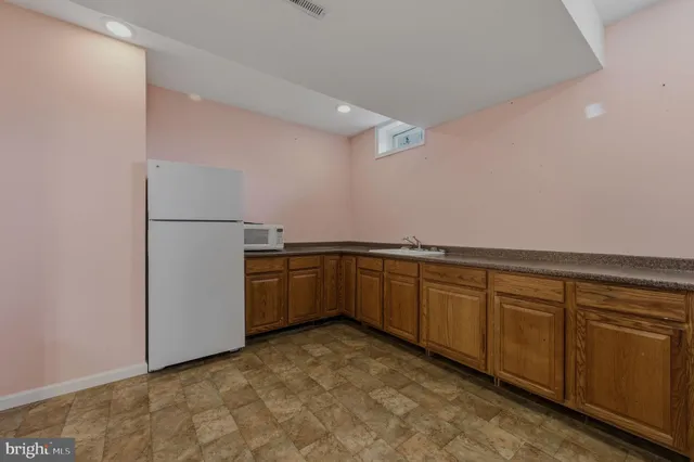 $739,900 | 19 Hempstead Drive, Newark, DE 19702