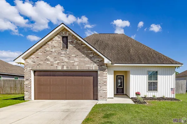 $249,000 | 108 Shadow Pointe Road, Thibodaux, LA 70301
