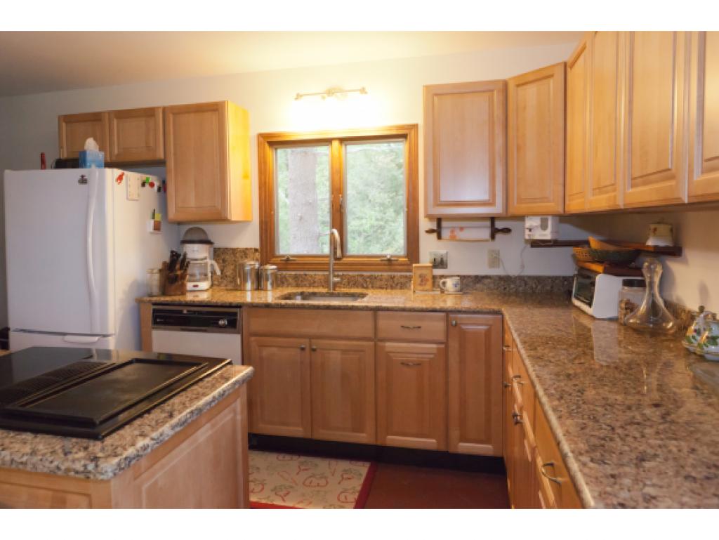 14 Scotland Point Road York, ME 03909 - Photo 3 of 33 Gallery Image 3