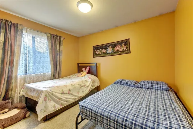 $4,300 | 19137 Northeast 65th Way, Redmond, WA 98052