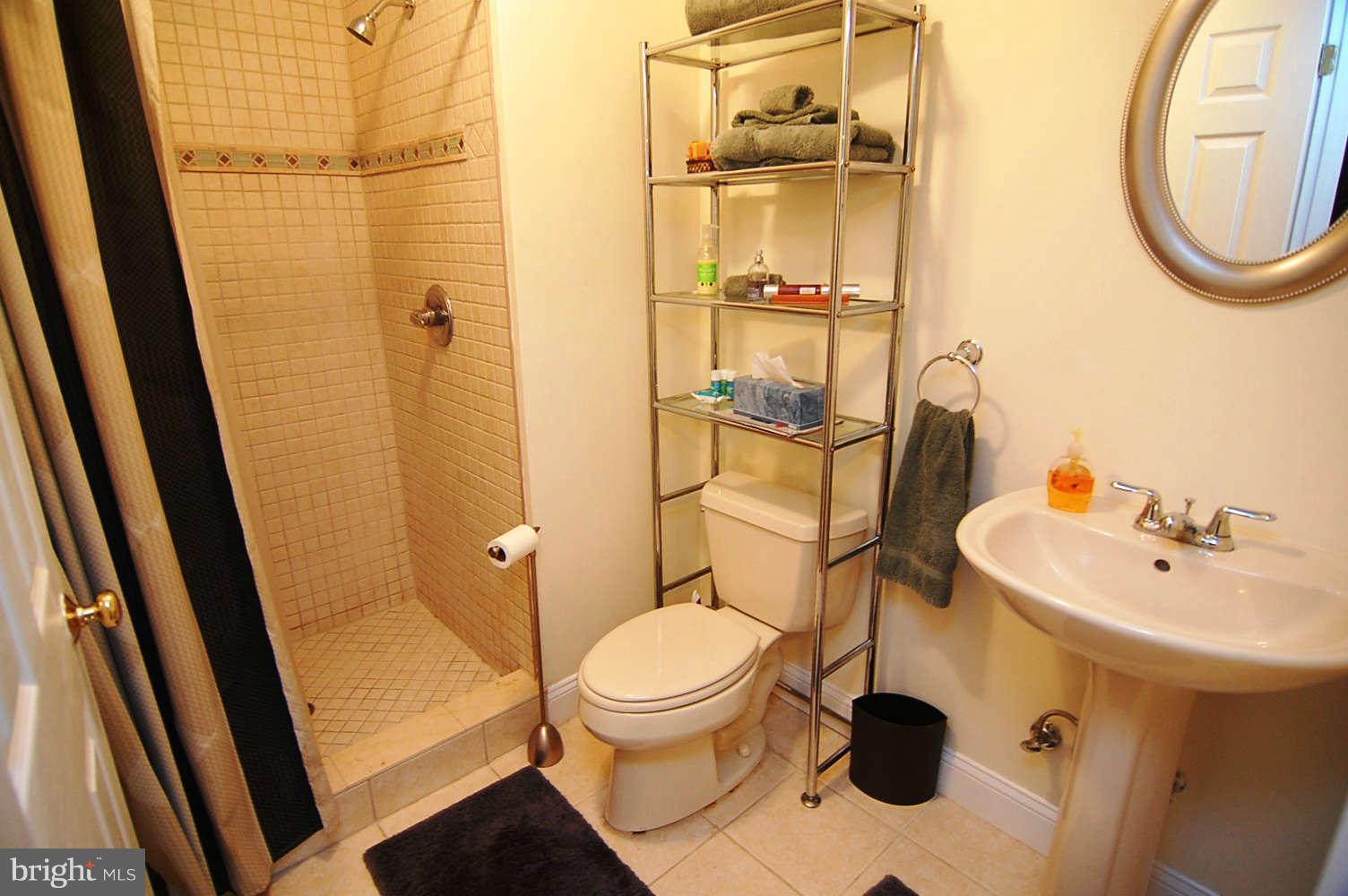 18833 Falling Star Road Germantown, MD 20874 - Photo 24 of 30 Basement Bath