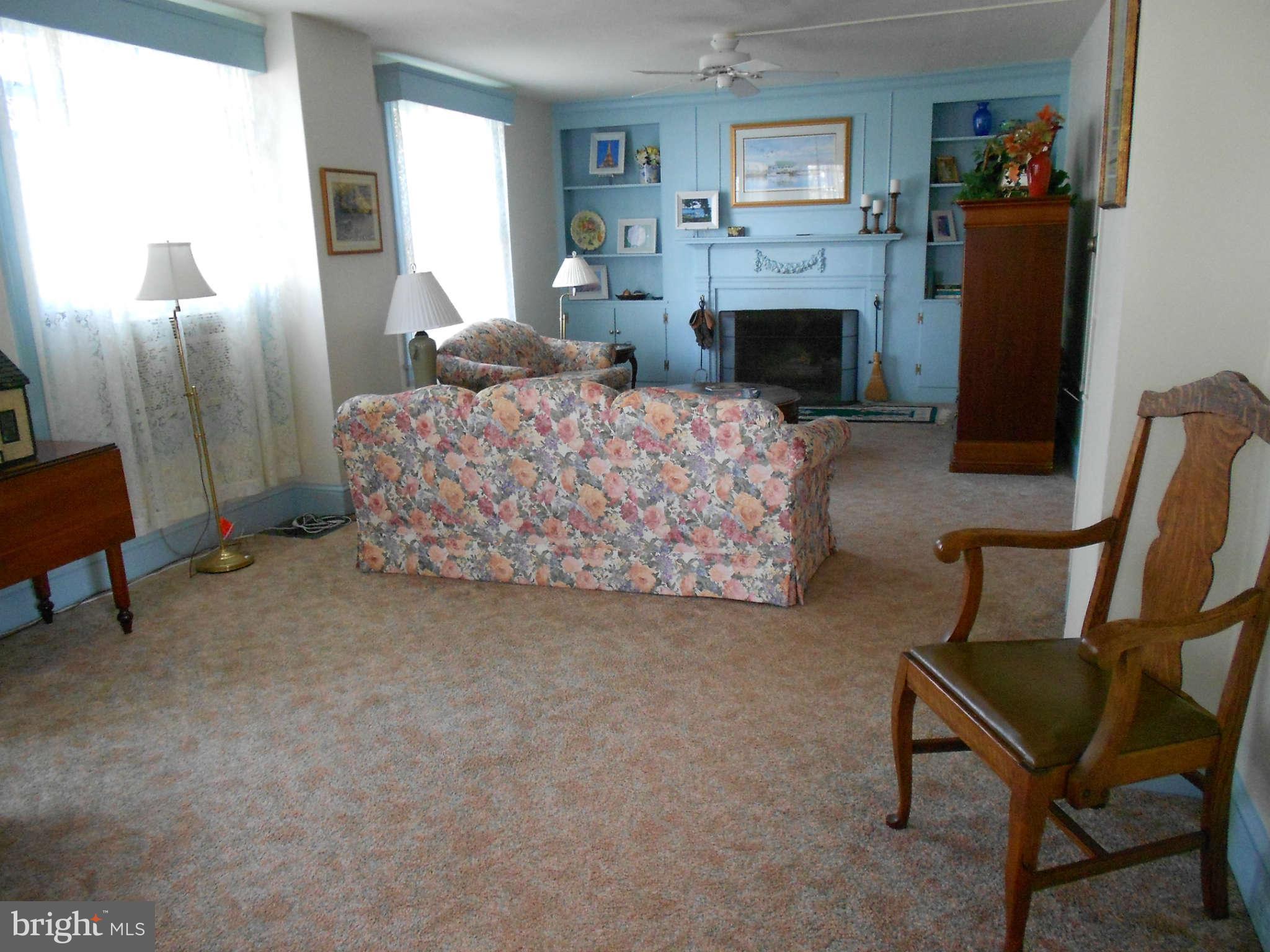 5547 Quaker Neck Landing Road Chestertown, MD 21620 - Photo 9 of 28 Living Room