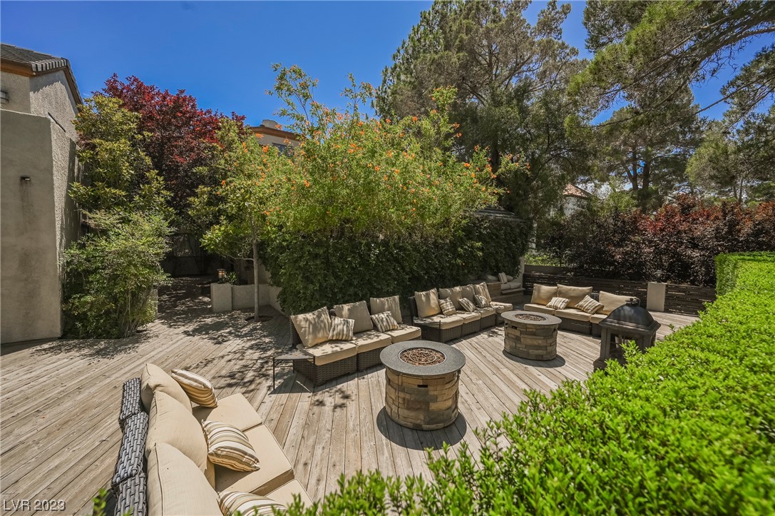 41 Quail Run Road Henderson, NV 89014 - Photo 6 of 99 Gallery Image 6