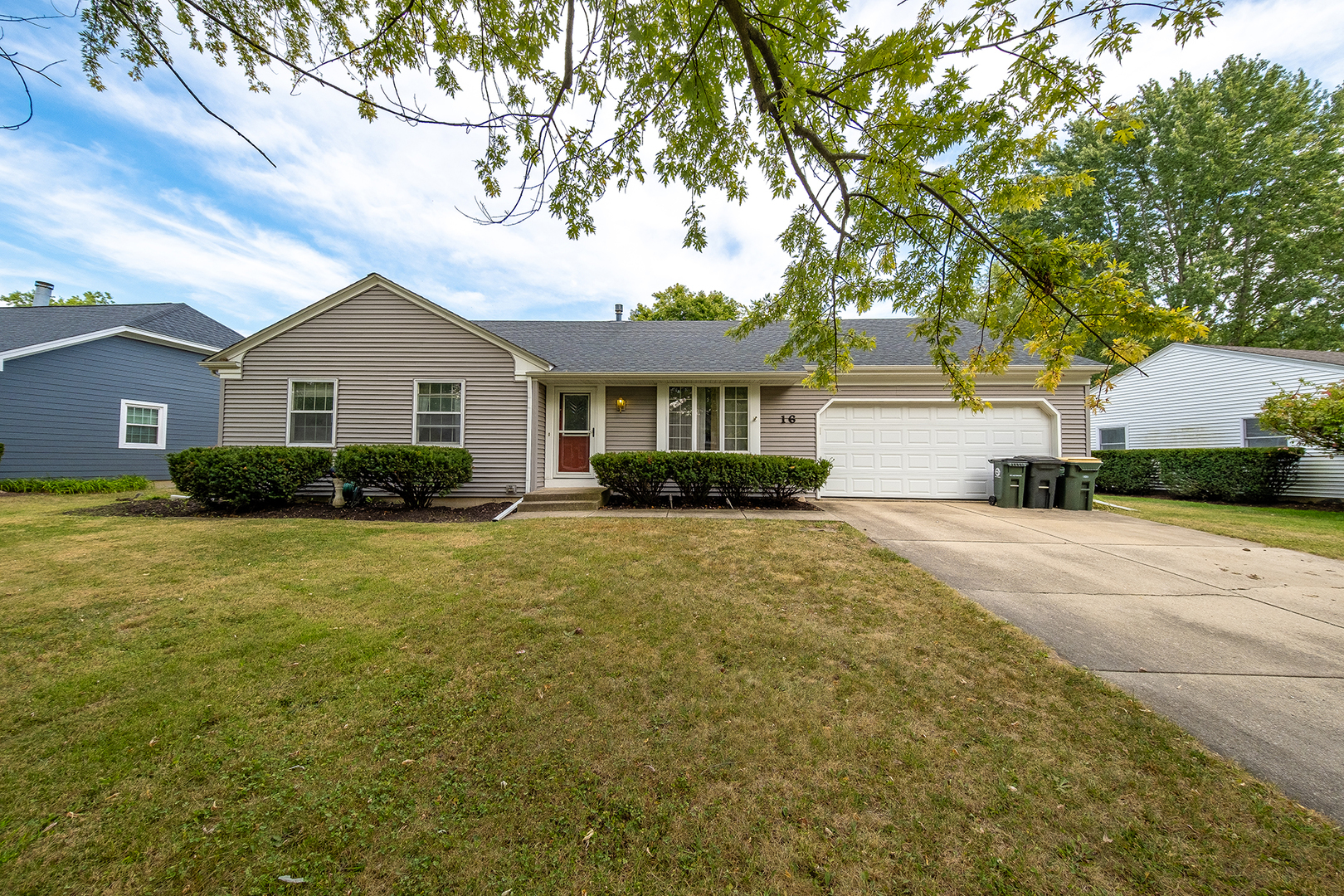 16 Sherwick Road Oswego, IL 60543 - Photo 1 of 28 Gallery Image 1