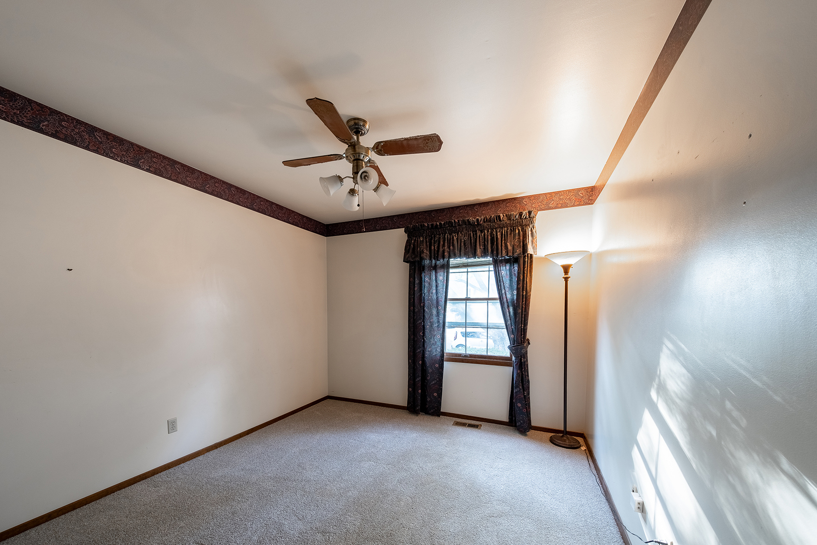 16 Sherwick Road Oswego, IL 60543 - Photo 18 of 28 Gallery Image 18